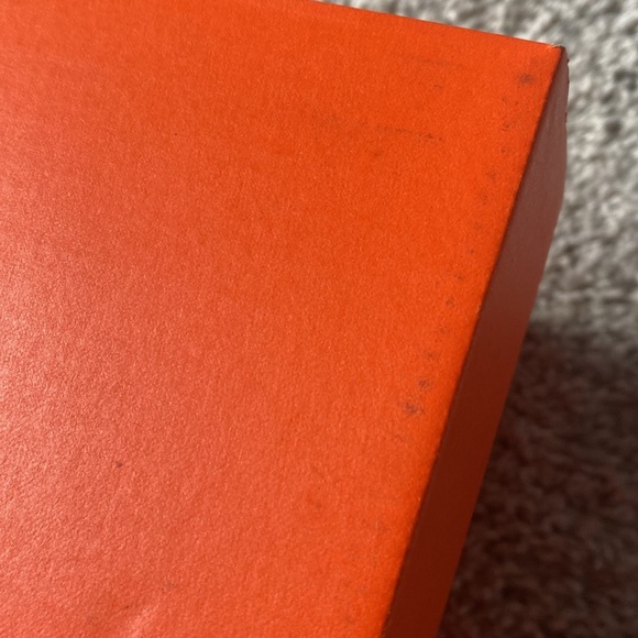 Empty orange Nike shoebox - women’s QUEST 5 size 10 - Picture 3 of 17